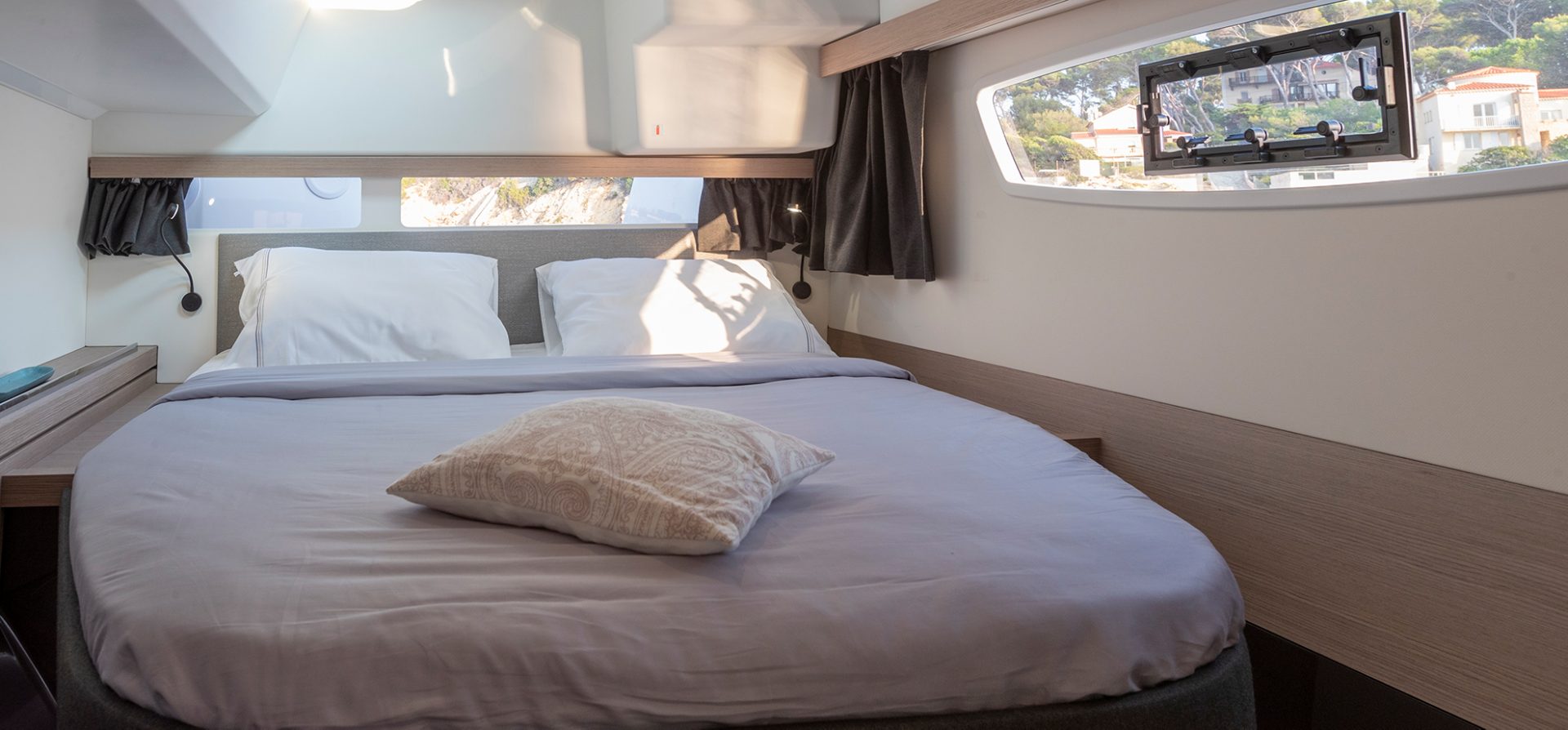 FP 40 Isla aft bedroom